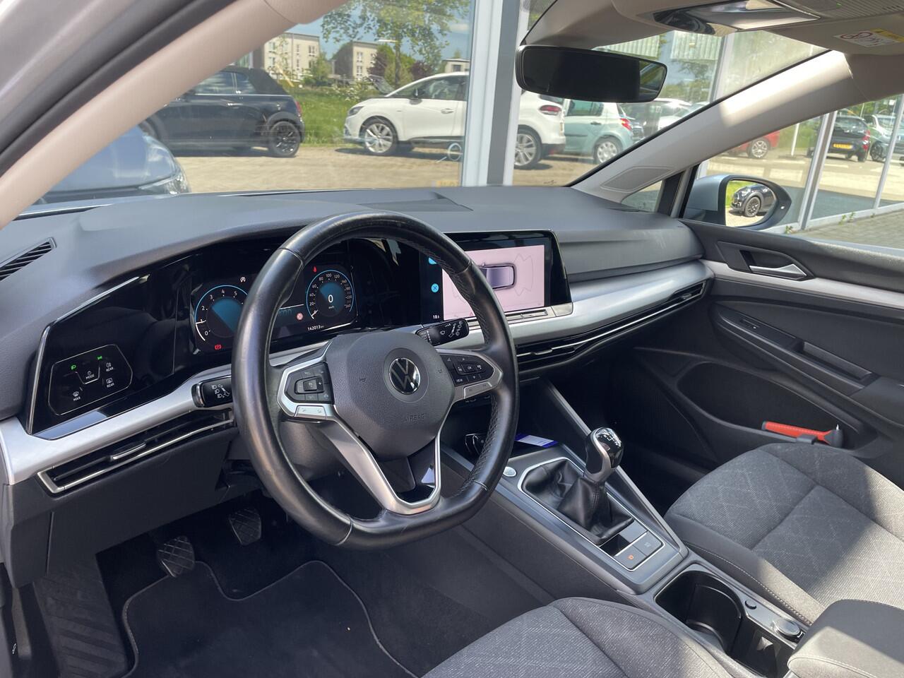 Volkswagen GOLF 1.0 TSI Life Virtual / Navi / Carplay / Cruise / Clima / Nieuw Model!