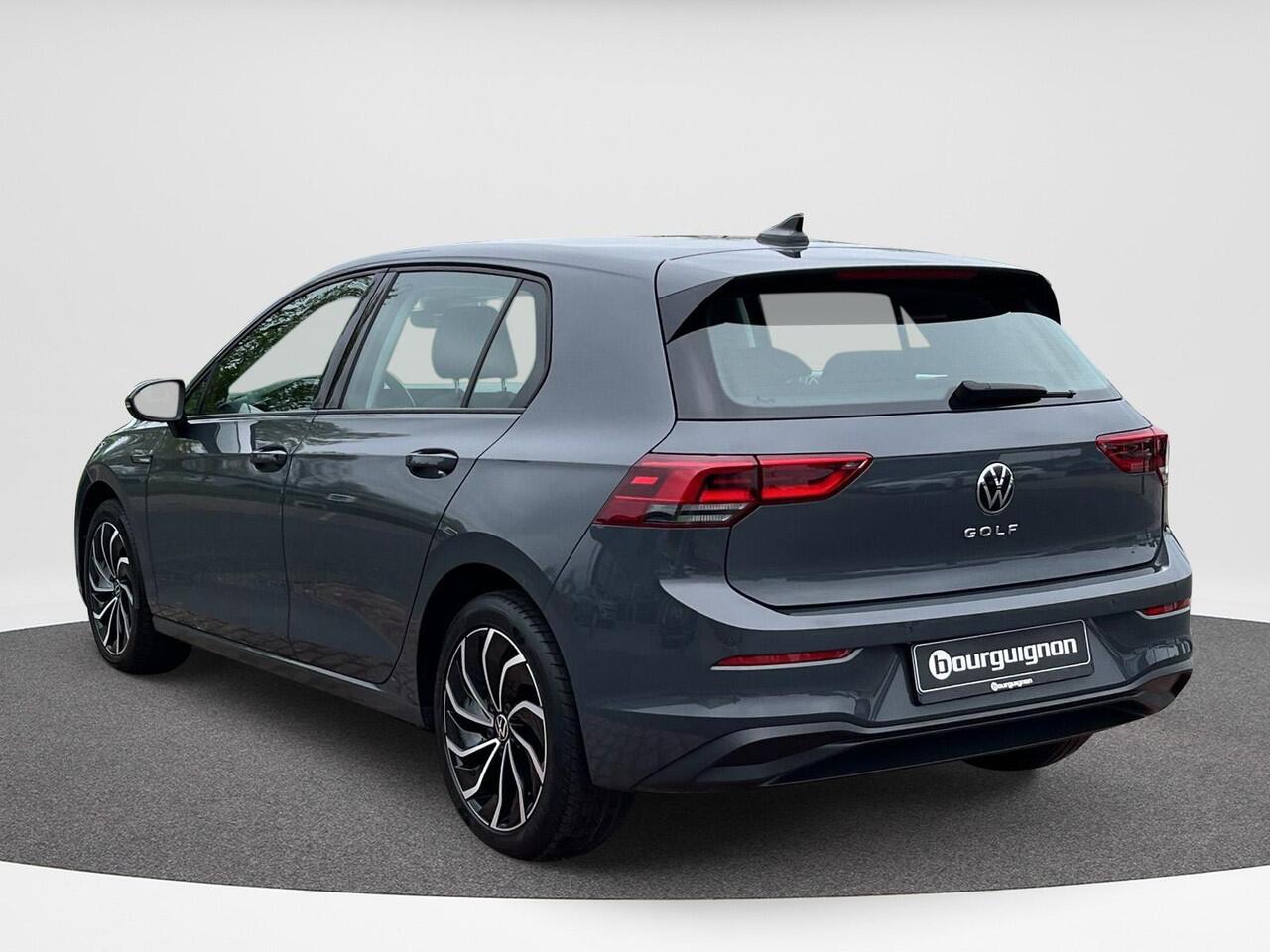 Volkswagen GOLF 1.5 TSI 96kW Life | 130Pk ACC | 17 Inch. Venture | DAB | App Connect |