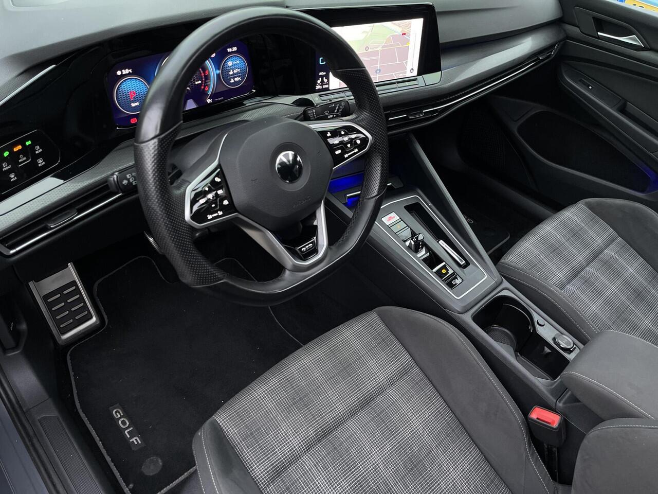 Volkswagen GOLF 2.0 TDI GTD PANO SFEER ACC LANE BLIND SP.