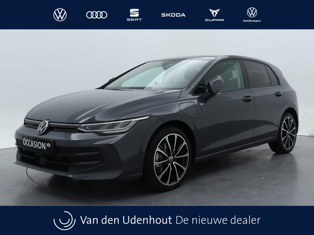 Volkswagen GOLF 1.5 eHybrid 204pk DSG Life Edition / Demonstratieauto