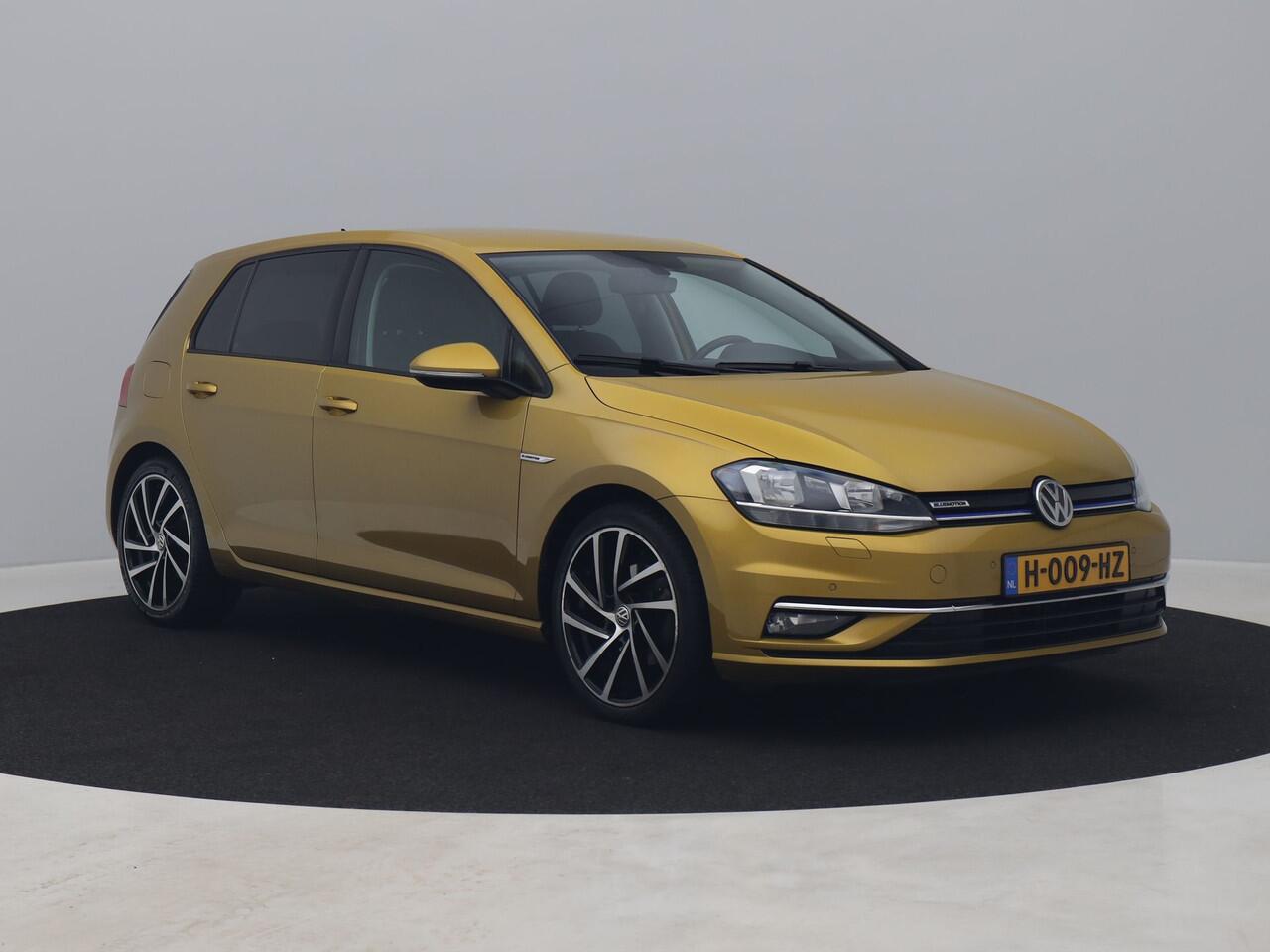 Volkswagen GOLF 1.5 TSI Comfortline Business | ADAPTIVE | CARPLAY | STOELVERWARMING