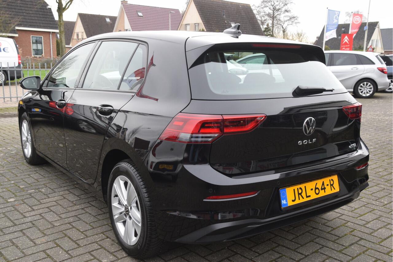 Volkswagen GOLF 1.0 eTSI Life Business Carplay | Keyless | Camera | Adaptive cruise | LMV