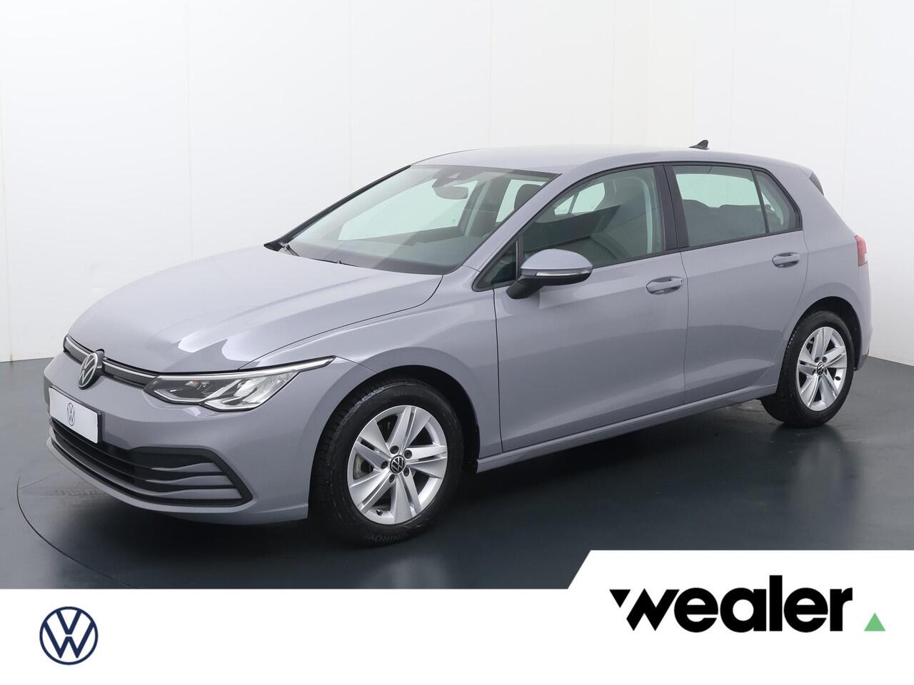 Volkswagen GOLF 1.0 TSI Life | 110 PK | Navigatiesysteem | Achteruitrijcamera | Adaptive cruise control |