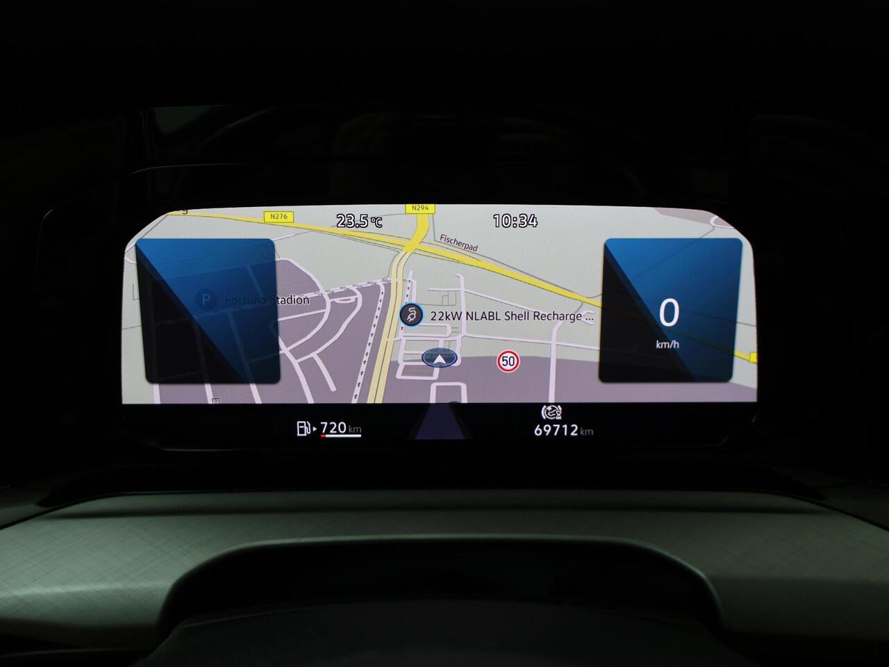 Volkswagen GOLF 1.0 TSI Life | 110 PK | Multifunctioneel stuurwiel | Cruisecontrol | Stoelverwarming | Achteruitrijcamera |