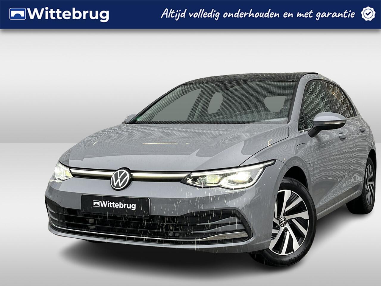 Volkswagen GOLF 1.4 eHybrid 204PK DSGStyle / Panoramadak / Memory Seats & Stoelverwarming / IQ LED / App-Connect / Trekhaak / Camera
