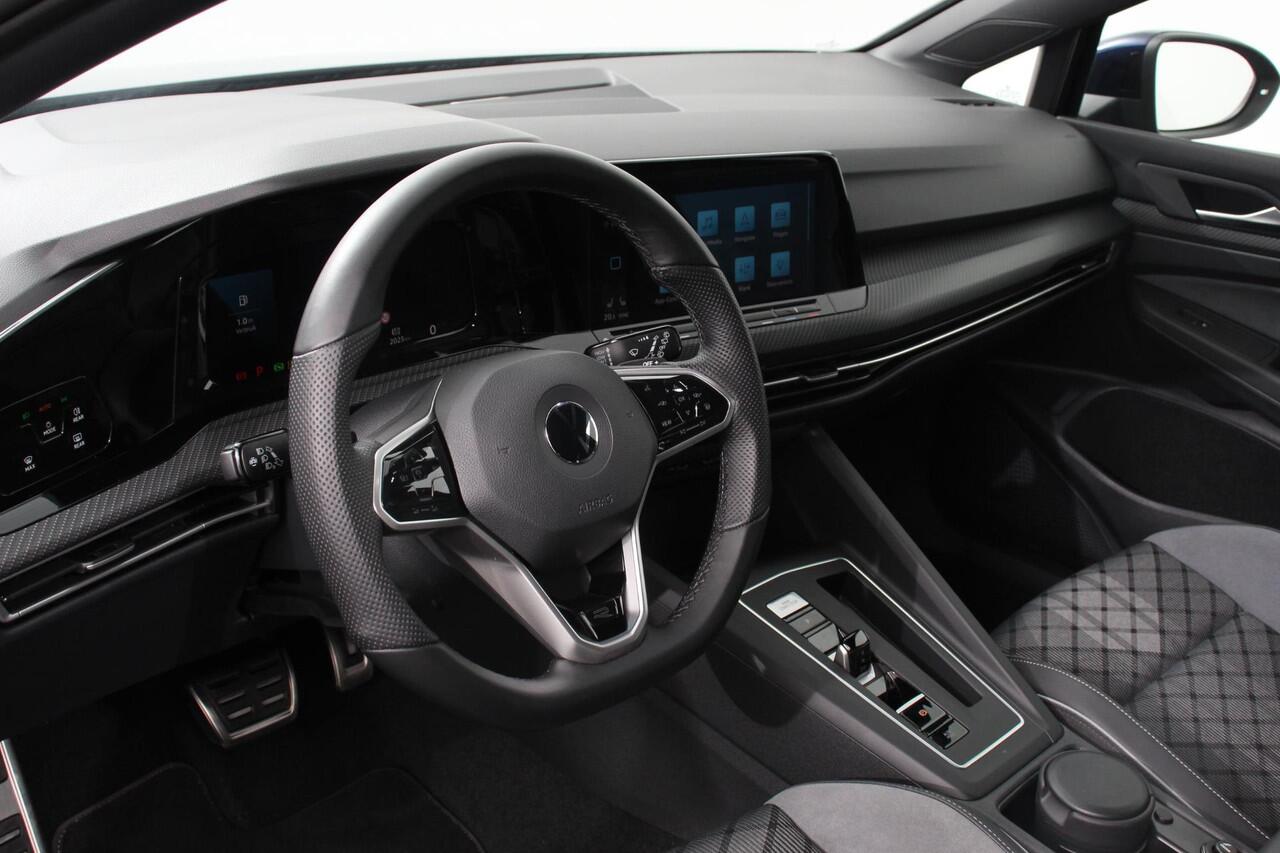 Volkswagen GOLF 1.5 eTSI DSG R-Line | Navigatie | Climate Control | Adaptive cruise control | Dab | Led | Stoel en Stuurverwarming