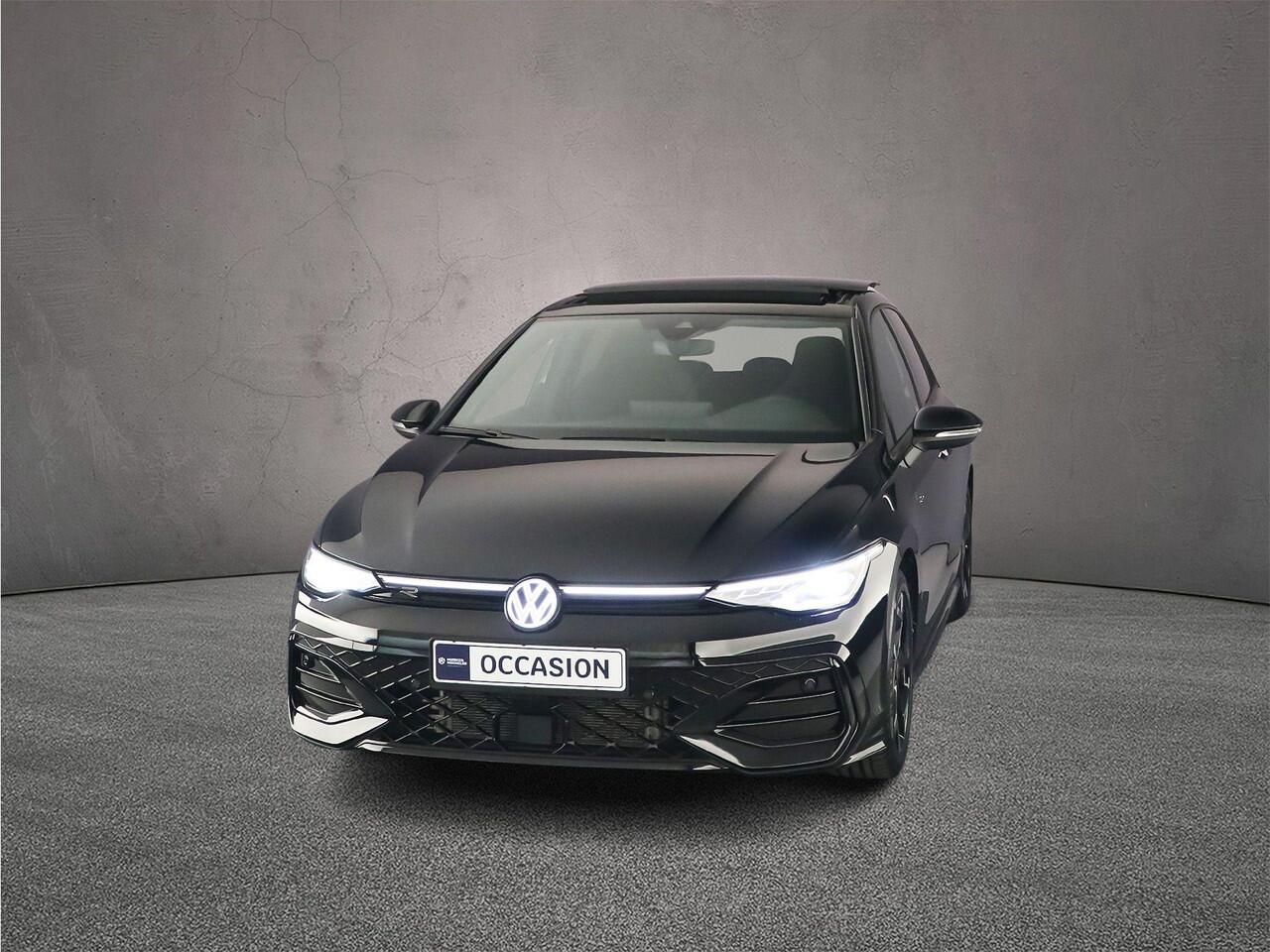 Volkswagen GOLF R-Line Edition 1.5 eTSI 150pk DSG Automaat Panoramadak, Harman Kardon audio, Adaptive cruise control, Achteruitrijcamera, LED matrix koplampen