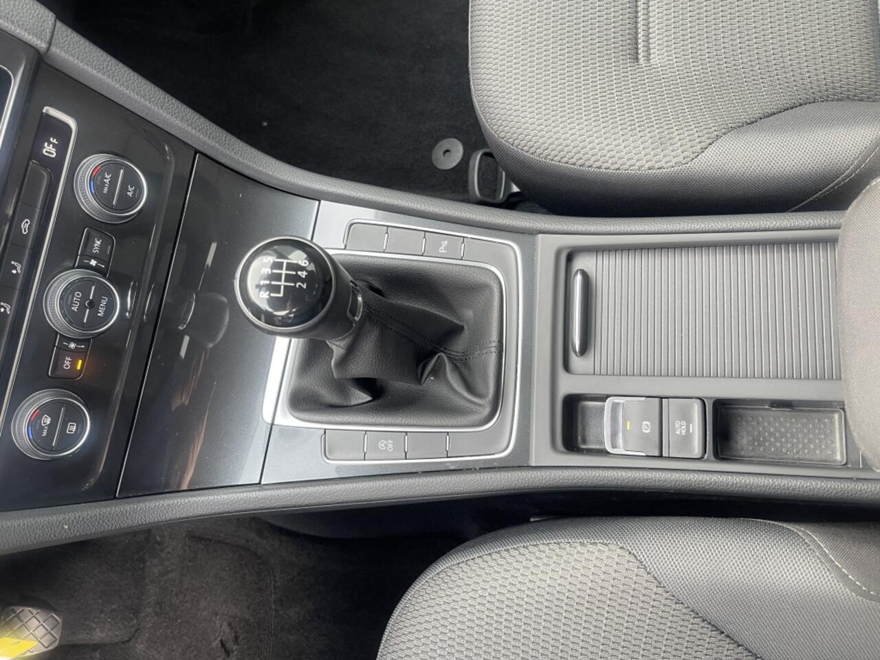 Volkswagen GOLF 1.0 TSI Comfortline, NL auto met NAP, Carplay