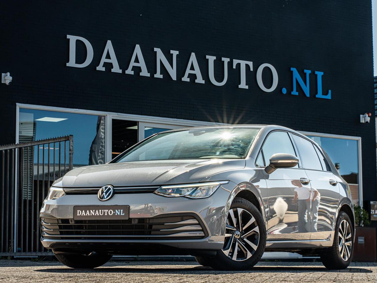 Volkswagen GOLF 1.0 eTSI Life Apple CP HUD Camera Stoelverw