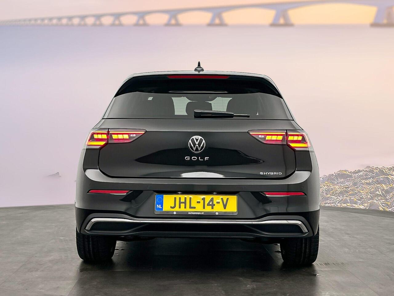 Volkswagen GOLF 1.5 Style eHybride 204pk