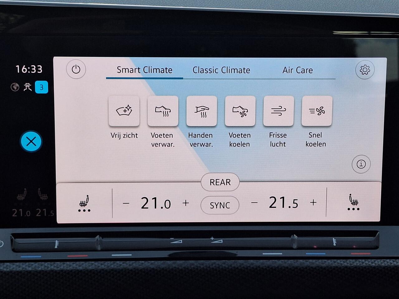 Volkswagen GOLF 1.0 eTSI Life Business Hybride / Automaat / Trekhaak / Camera