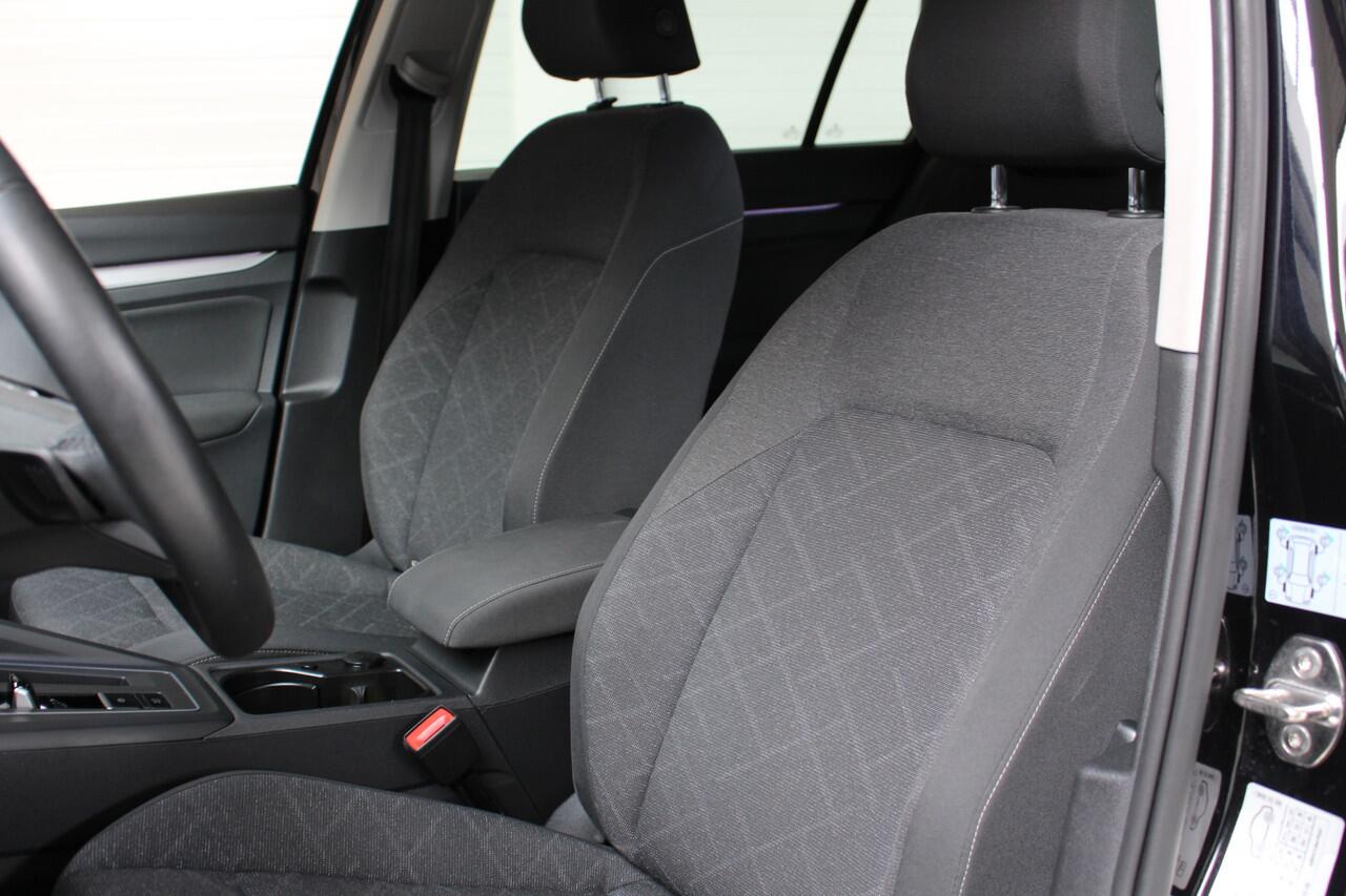 Volkswagen GOLF Variant 1.5 eTSI Life Business Navigatie | Climate Control | Lichtmetalen velgen | Stoelverwarming