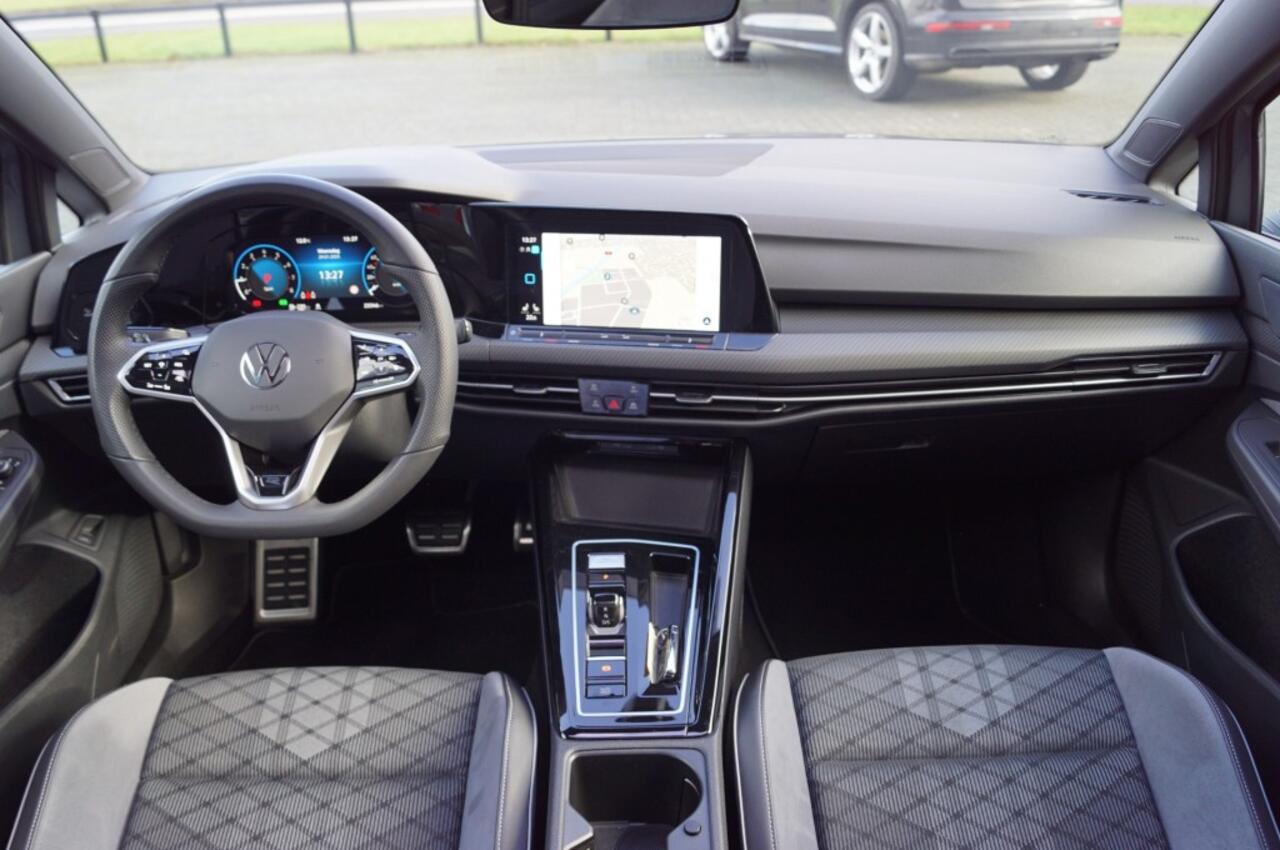 Volkswagen GOLF Variant 1.5 eTSI DSG R-Line 150pk /Panodak /El a-klep /Trekhaak