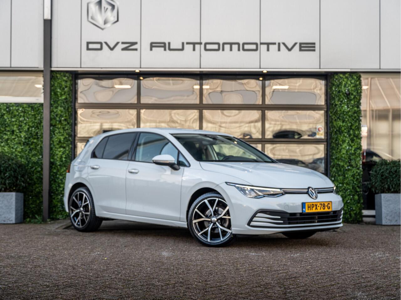 Volkswagen GOLF 8 1.5 TSI 130PK Life | Ambient | Carplay | Lounge |