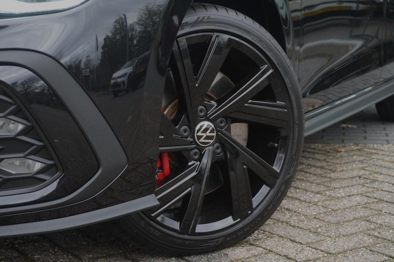 Volkswagen GOLF 1.4 eHybrid GTE | Blackstyle | Carplay | ACC | Camera | Trekhaak | IQ. Light | 18"