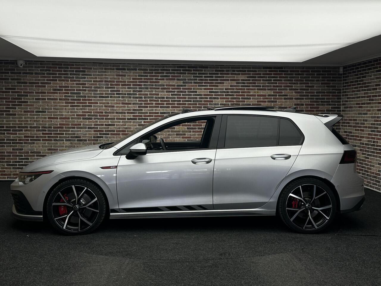 Volkswagen GOLF 2.0 TSI GTI Clubsport | Stage 2 | Panorama | IQ | Virtual | Downpipe