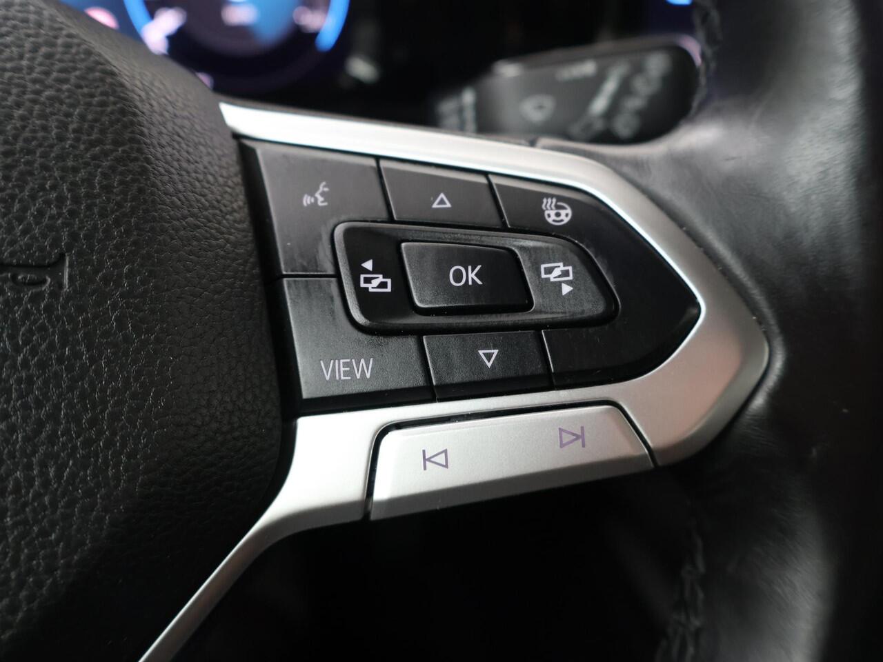 Volkswagen GOLF 1.5 eTSI DSG Style | 150 PK |Park-Assist| Ergo-Active stoelen | ACC | Stoelverwarming |