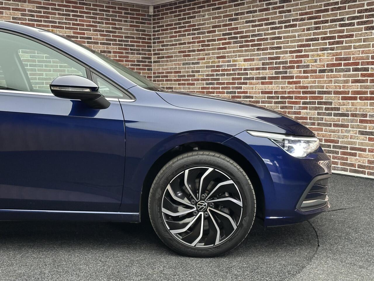 Volkswagen GOLF 1.4 eHybrid Style | IQ Light| Memory| CarPlay| Sfeer|