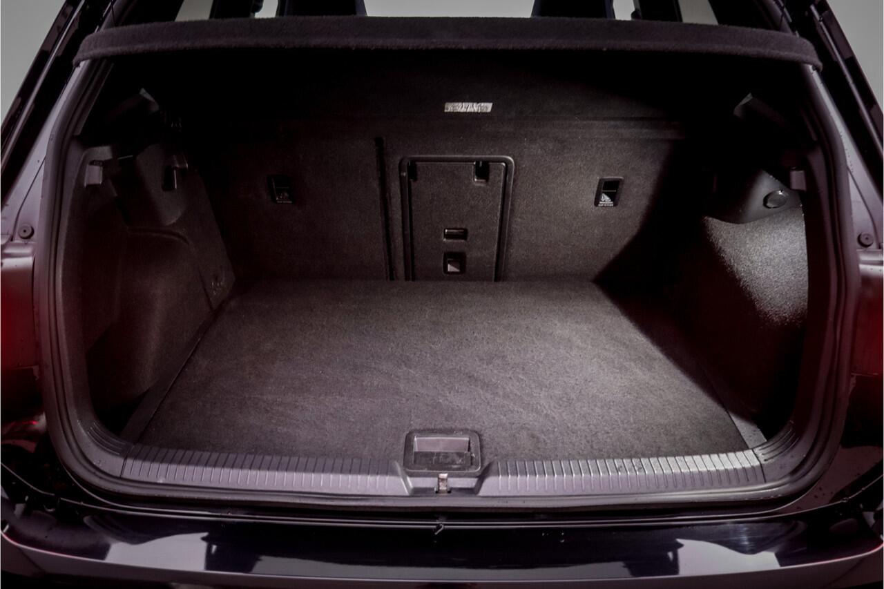 Volkswagen GOLF 2.0TSI R 4Motion VOLSTE UITV. | PANO | AKRA. | MEM. | DYNAUDIO | HEADUP | STOELVERW.+KOEL | DRIFT