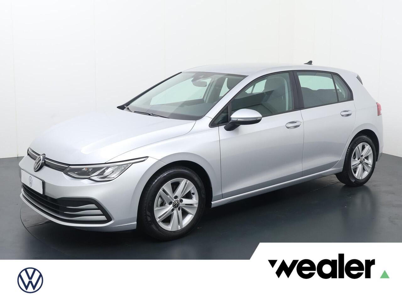 volkswagen-golf-1.0-tsi-life--110-