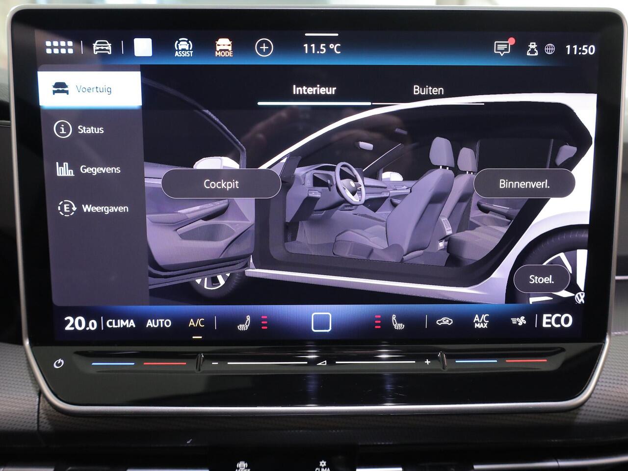 Volkswagen GOLF 1.5 eHybrid 50 Edition 204 pk Automaat (DSG) | Verlengde garantie | Navigatie | Panoramadak | Parkeersensoren | Achteruitrijcamera | Stoelverwarming |