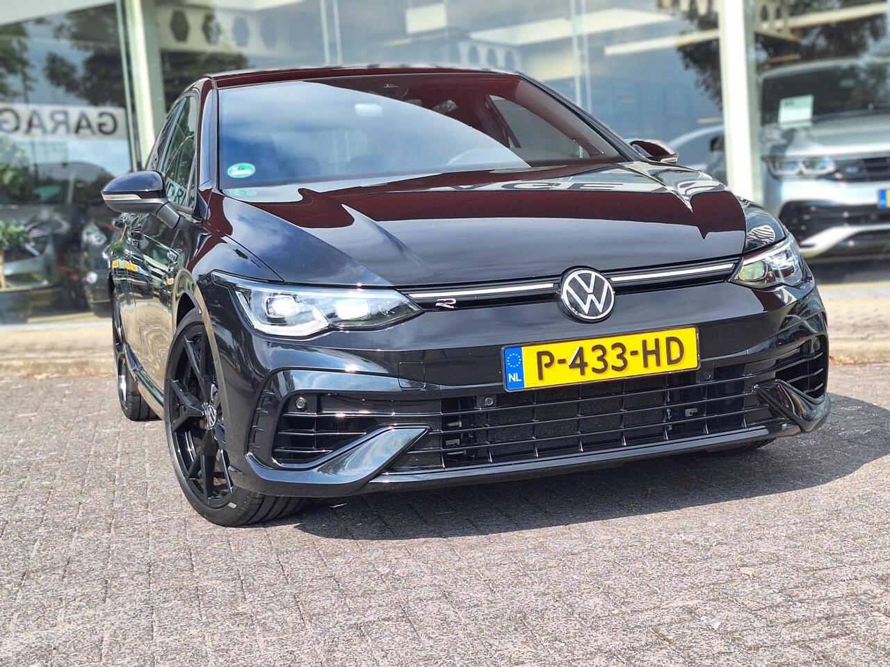 Volkswagen GOLF 2.0 TSI R 4Motion | NIEUWSTAAT | PANODAK | IQ LED | HARMAN KARDON |