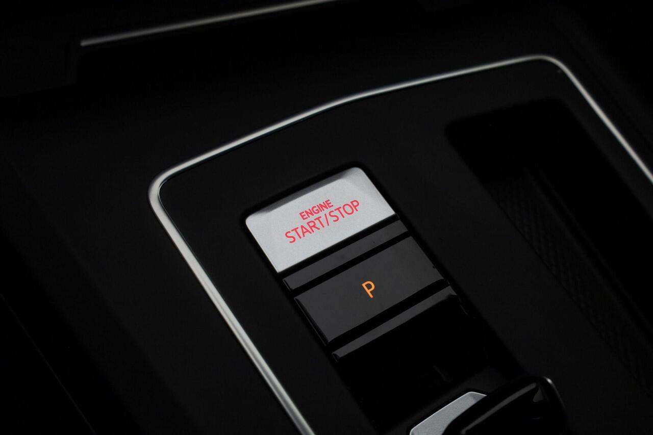 Volkswagen GOLF 1.4 245 pk DSG eHybrid GTE | Navigatie | Parkeersensoren voor/achter | Keyless Entry | Apple Carplay / Android Auto