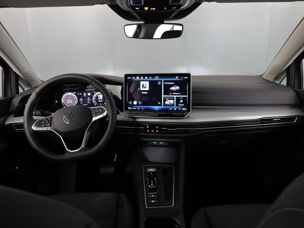 Volkswagen GOLF Life Edition 1.5 eHybrid 150 kW / 204 PK Hatchback