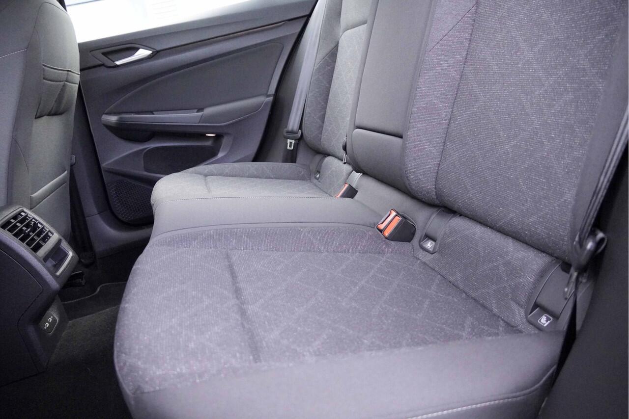 Volkswagen GOLF 1.0 TSI Life BJ2021 Lmv 16" | Led V+A | Pdc | Navi | App-Connect | Dashboard verlichting | Virtual cockpit | Climate control | Cruise control | Getint glas