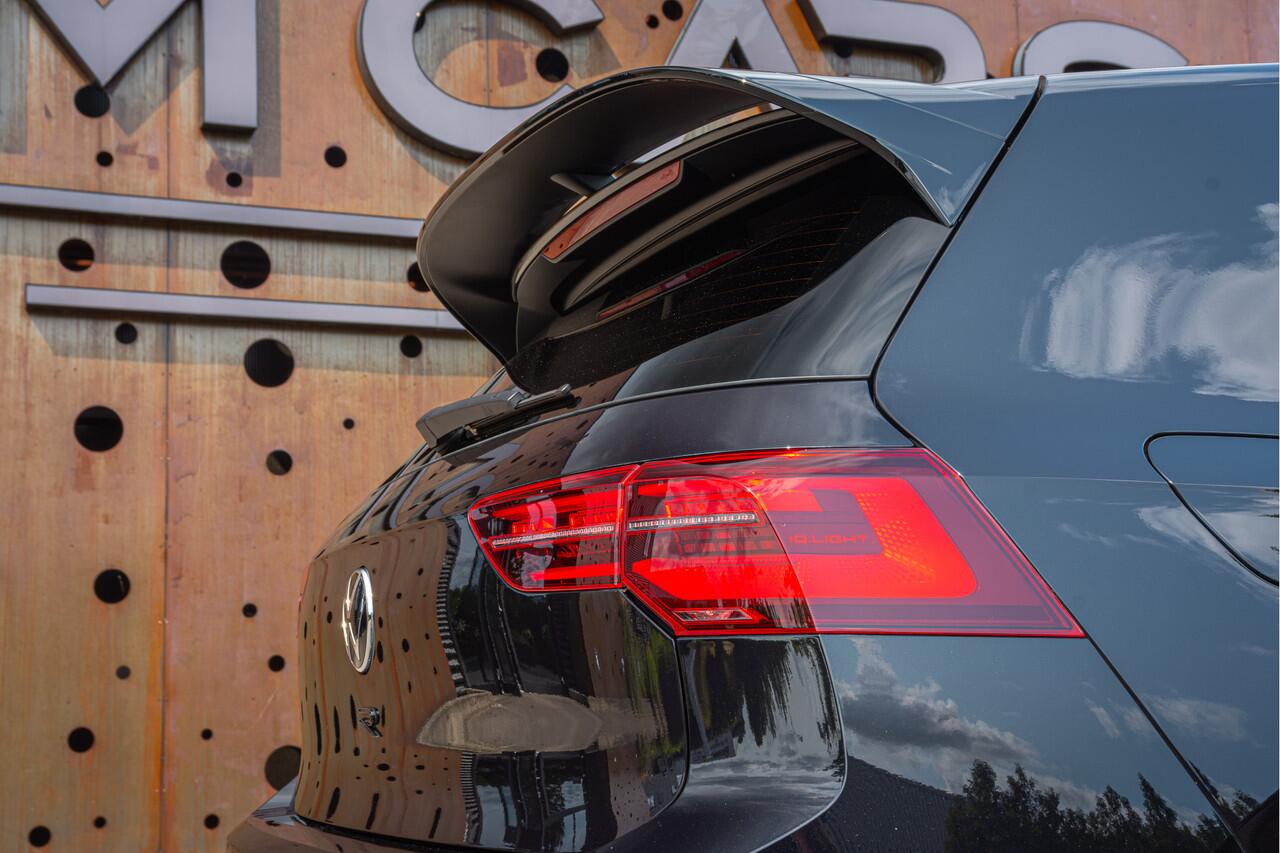 Volkswagen GOLF R 2.0 TSI R 4Motion | AKRAPOVIC | STAGE 2 | IQ.DRIVE | PANO | PERFORMANCE |