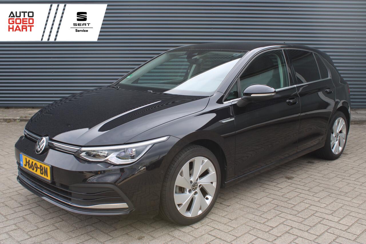 Volkswagen GOLF 1.5 TSI Style Alcantara Full-Led Navigatie Adaptive-Cruise Camera Massage Trekhaak