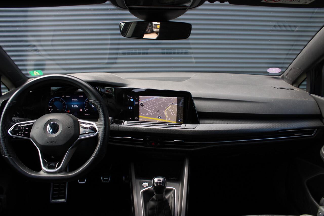 Volkswagen GOLF Variant 1.5 TSI R-Line Full-LED Adap. Cruisecontrole Carplay Afn. trekhaak