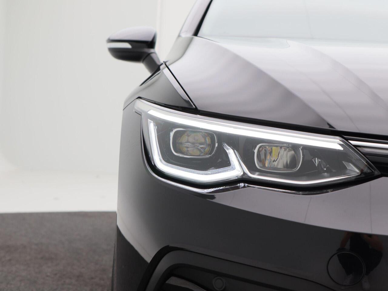 Volkswagen GOLF 1.4 204 Pk Automaat eHybrid Style | Adaptive Cruise | Climate Control | Stoelverwarming | Navigatie | Parkeersensoren | Carplay | 17 inch | 87.913 Km!!