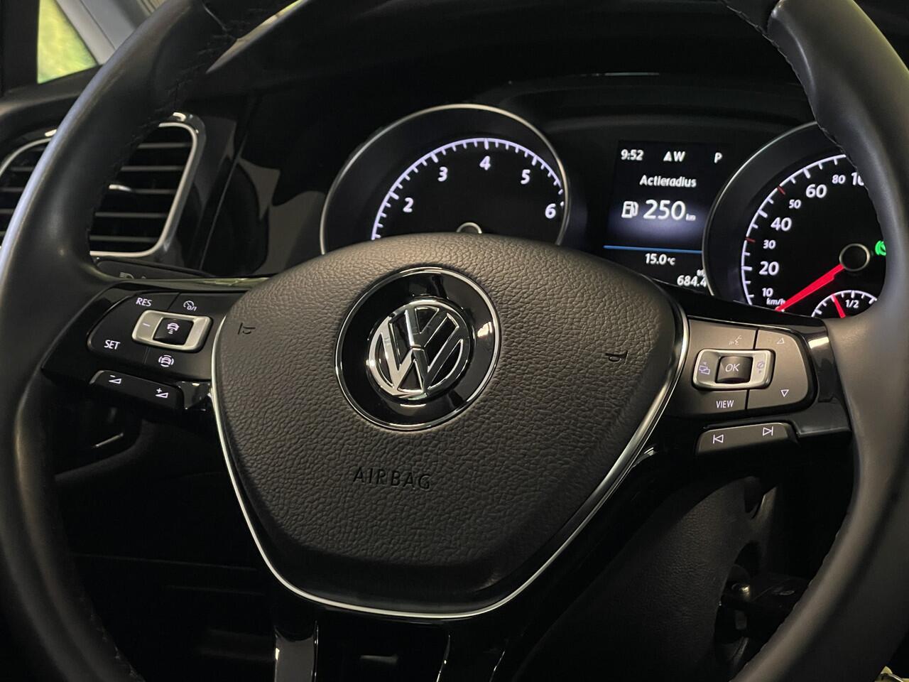 Volkswagen GOLF Variant 1.5 TSI Highline Business | Automaat! | Massagestoel | Apple Carplay | Android Auto | Navigatie | Stoelverwarming | Led | Adaptieve Cruise Control | Isofix | Parkeersensoren |