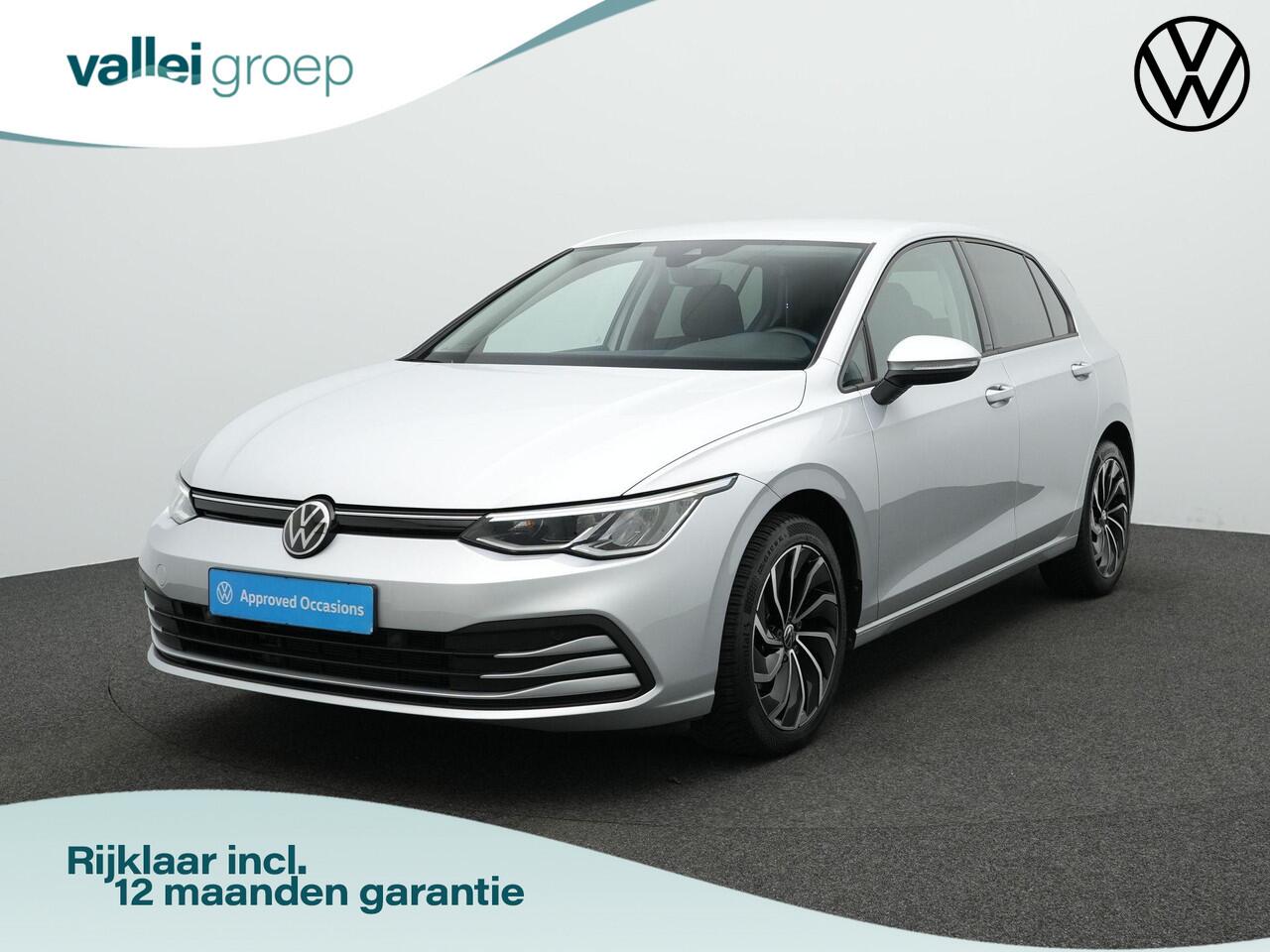Volkswagen GOLF 1.0 eTSI 110 pk DSG Life | Stuur-/stoelverwarming | Achteruitrijcamera | Navigatie | Adaptive Cruise