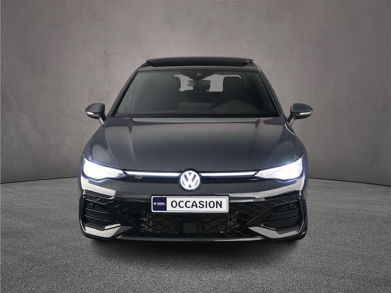 Volkswagen GOLF R-Line Edition 1.5 eTSI 150pk DSG Automaat Harman Kardon audio, Panoramadak, LED matrix koplampen, Adaptive cruise control, Achteruitrijcamera, Navigatie