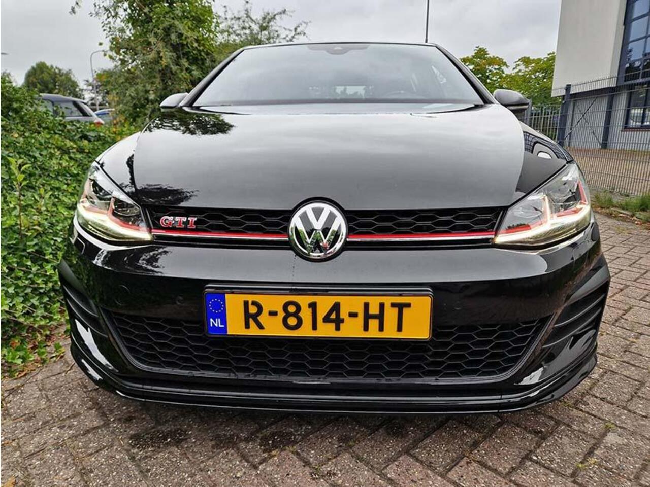 Volkswagen GOLF 2.0 TSI GTI TCR