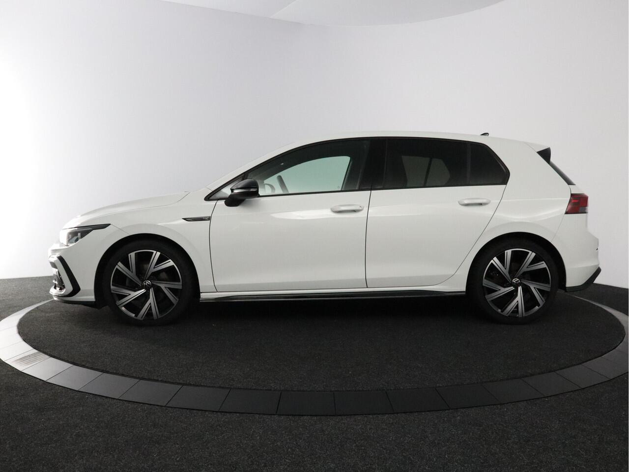 Volkswagen GOLF 1.5 eTSI R-Line | Automaat