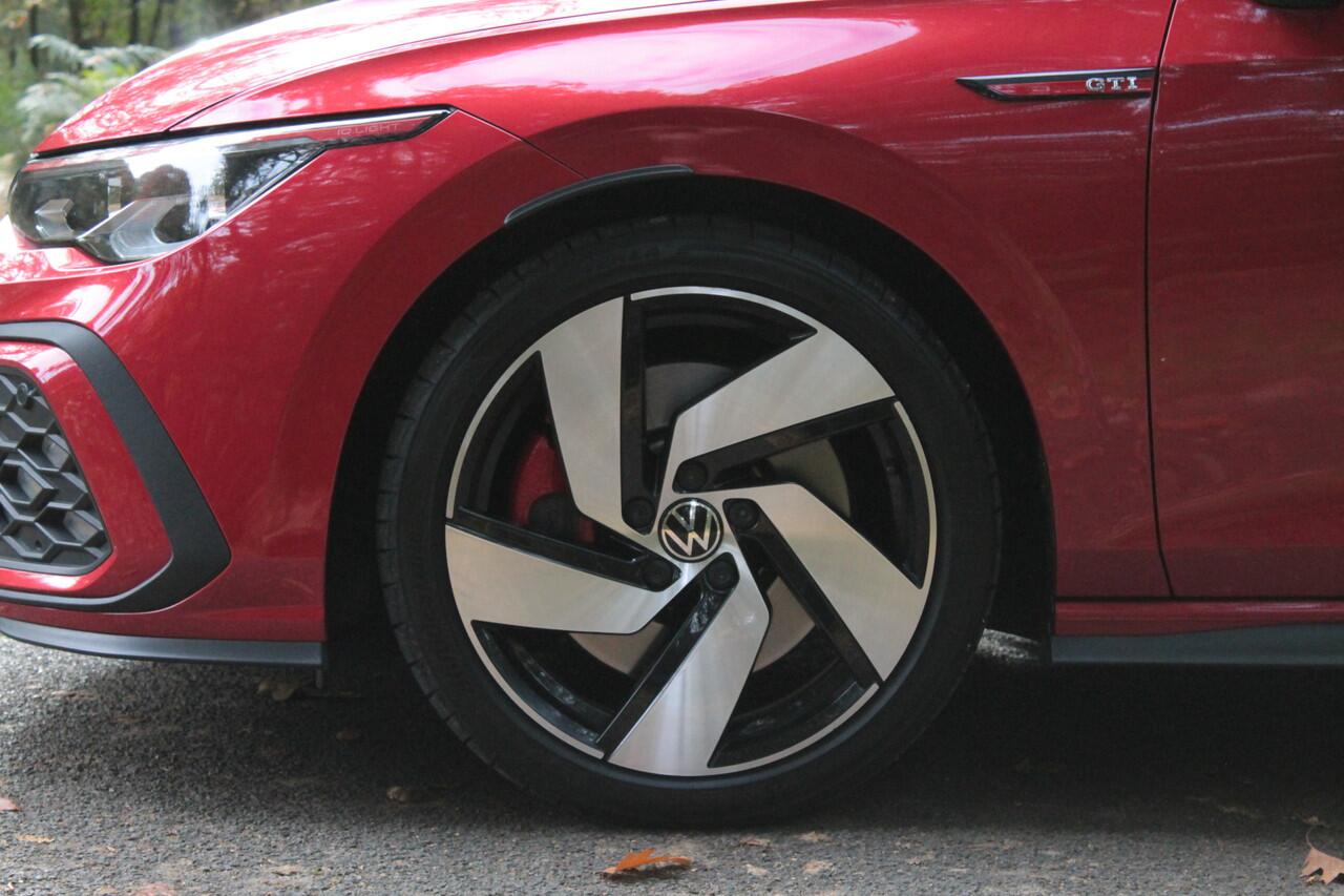 Volkswagen GOLF 2.0 TSI GTI | Pano | Camera | ACC