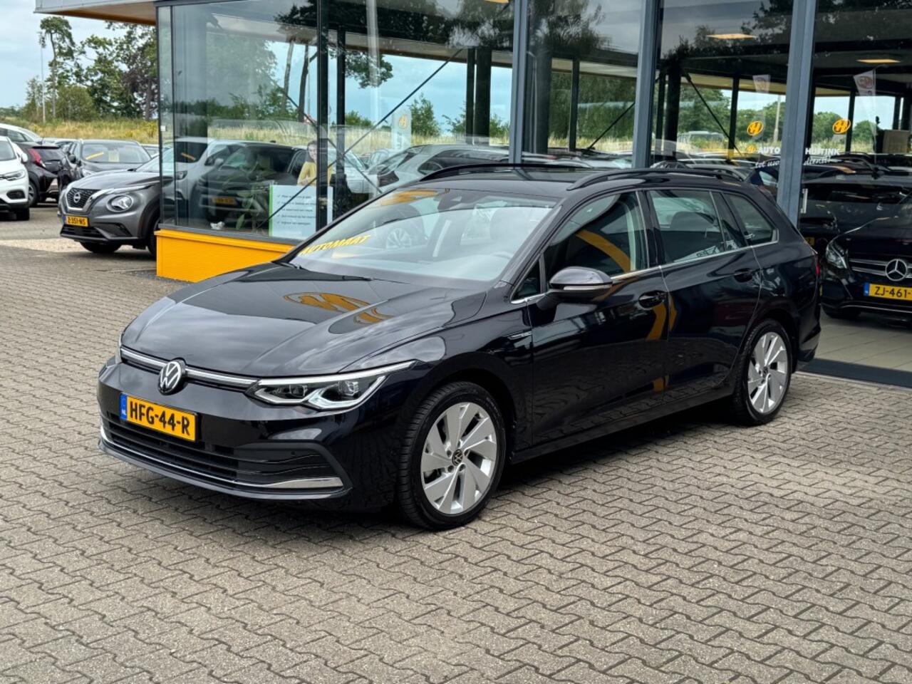 Volkswagen GOLF 1.5 eTSI 150 pk DSG Style - Navi - camera - apple/android - stoe