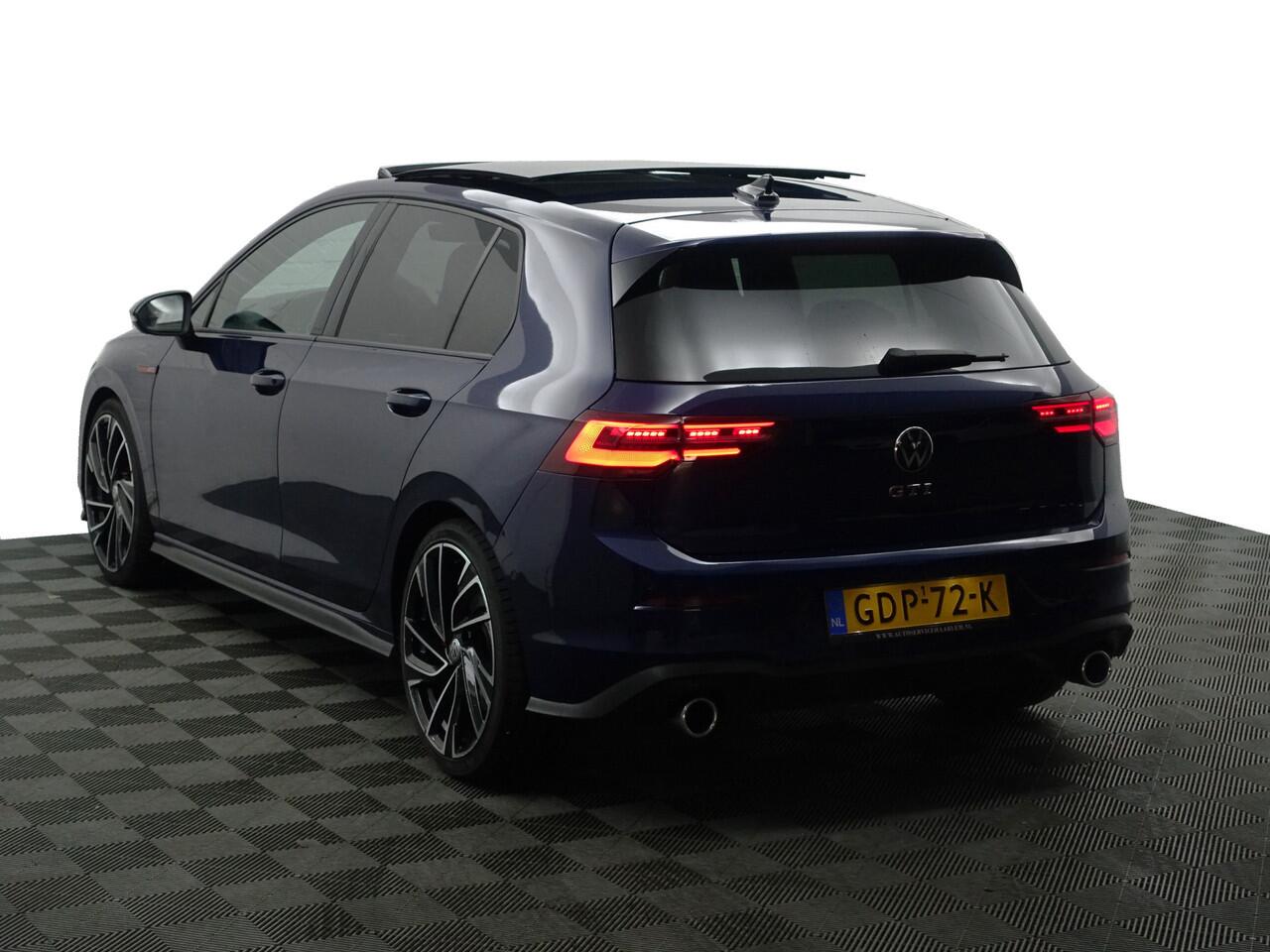Volkswagen GOLF 2.0 TSI GTI Aut- Panoramadak, Harman Kardon, Sfeerverlichting, Stuur/Stoelverwarming, Park Pilot