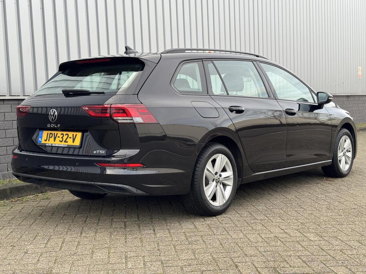 Volkswagen GOLF 1.0 eTSI Life Golf VIII | Automaat | Camera | Stuurverwarming | ACC | Apple CarPlay