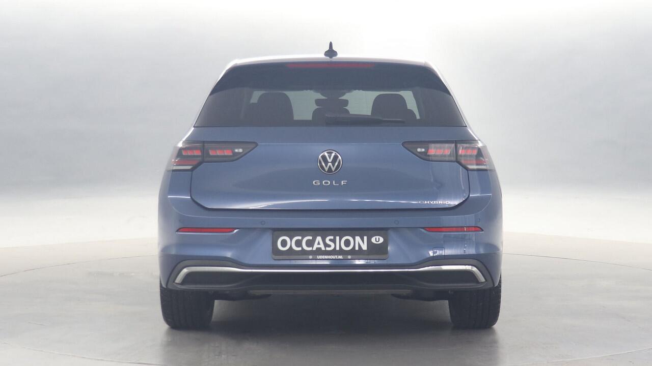 Volkswagen GOLF 1.5 eHybrid Style Edition / 360 camera / App connect / Stoelverwarming