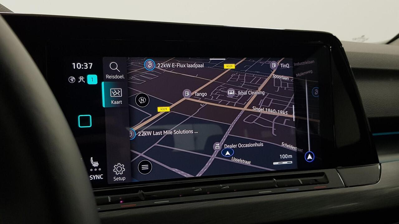 Volkswagen GOLF Variant 1.5 eTSI 150pk DSG Style Navigatie Climate Control Camera Parkeer Sensoren Adaptive Cruise control Achterklep elektrisch bedienbaar Stoelverwarming