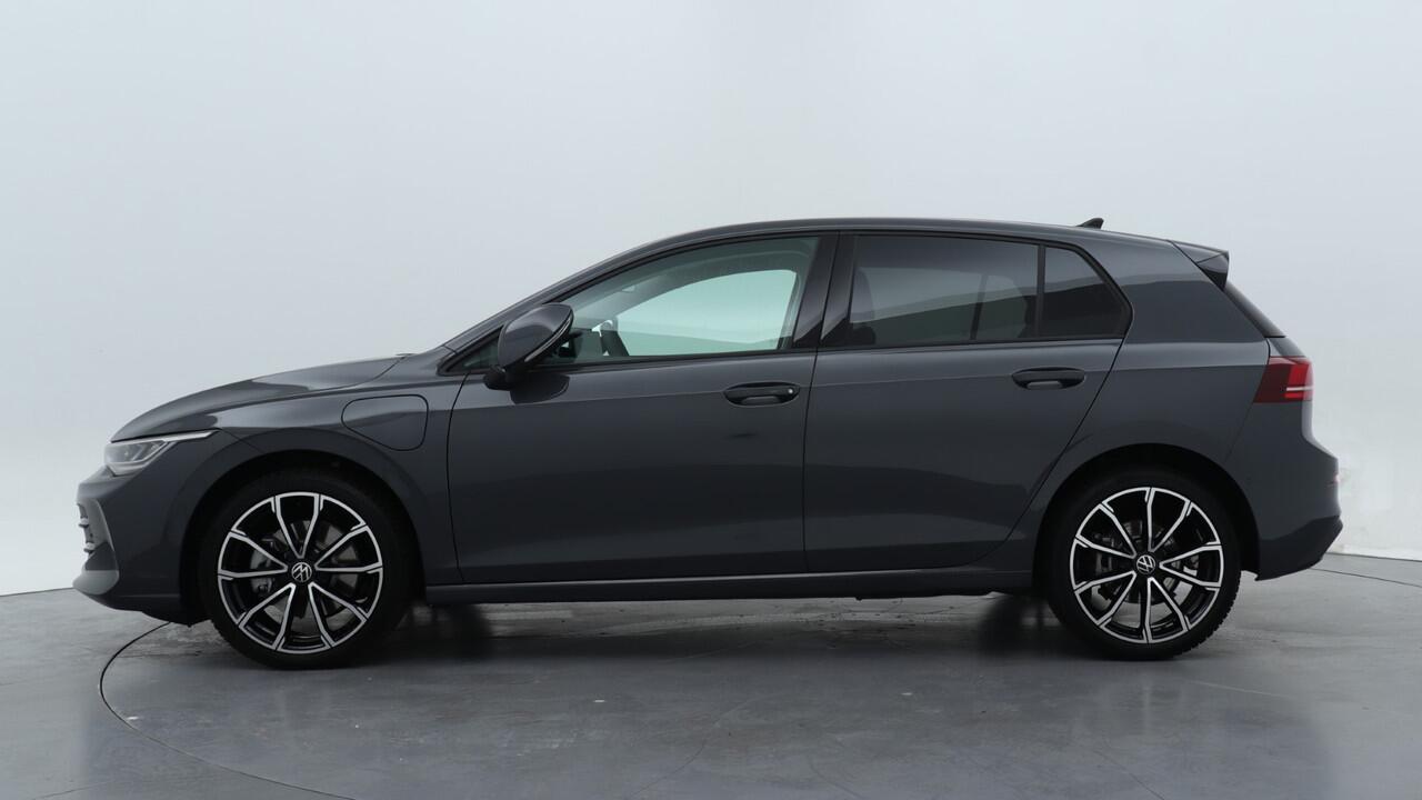 Volkswagen GOLF 1.5 eHybrid 204pk DSG Life Edition / Demonstratieauto