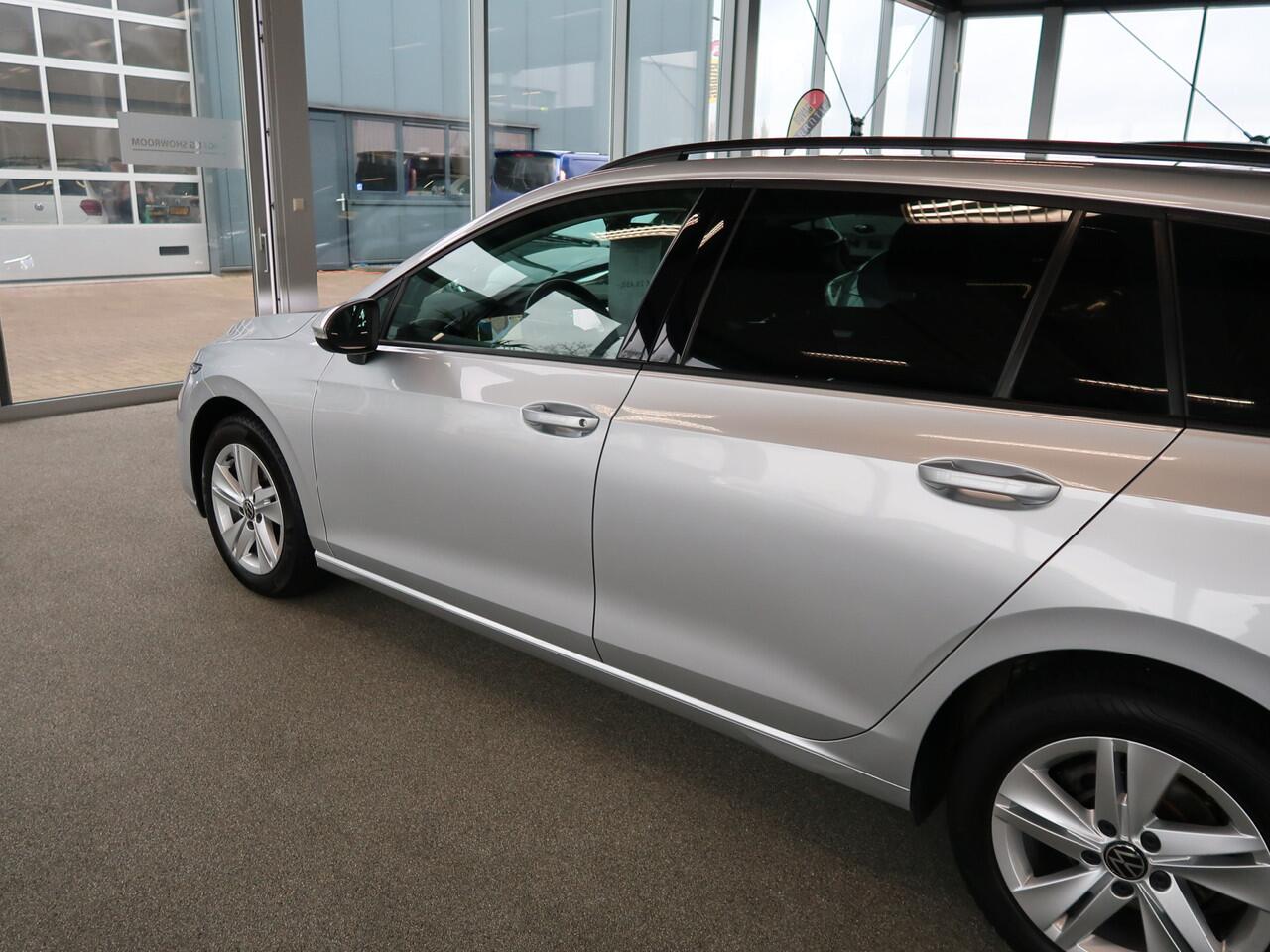 Volkswagen GOLF Variant 1.0 eTSI 110pk DSG WINTERPACK/VIRTUAL/SFEER/CARPLAY/NAVI/PDC