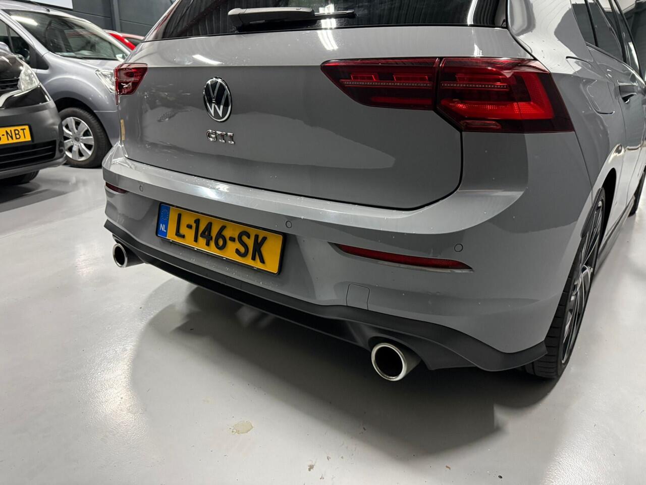 Volkswagen GOLF 2.0 TSI GTI 245pk Panoramadak Head-Up Camera Navigatie Nardo iq Light