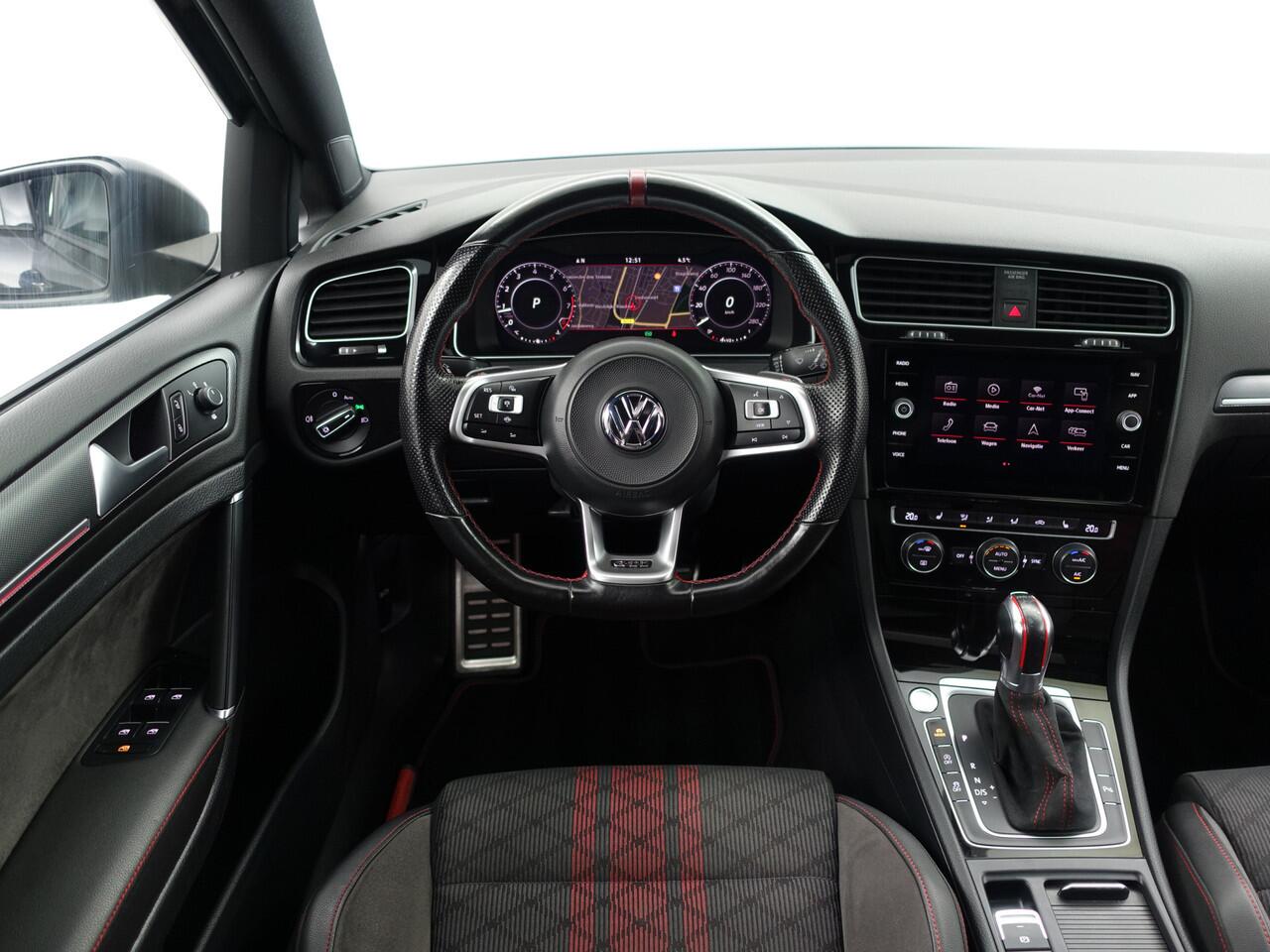 Volkswagen GOLF 2.0 TSI GTI TCR Aut- Panoramadak, Xenon Led Matrix, Dynamic Select, Keyless, Sfeerverlichting, Ada Cruise