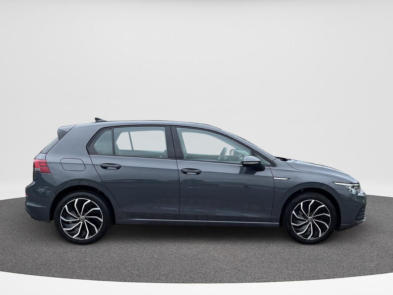 Volkswagen GOLF 1.5 TSI 96kW Life | 130Pk ACC | 17 Inch. Venture | DAB | App Connect |