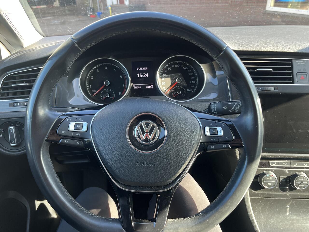 Volkswagen GOLF 1.0 TSI Comfortline Business STOELVERWARMING MASSAGESTOELEN CARPLAY